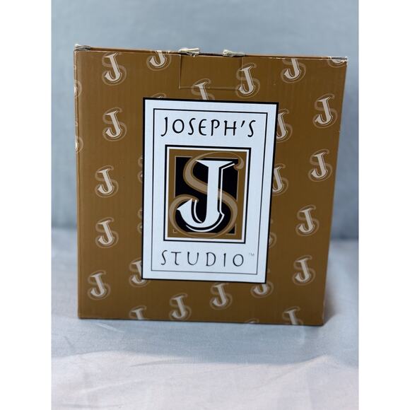 Joseph Studio 6.25 Lion & Lamb With Tree Figure Iteam-31232 NIB - Picture 2 of 7